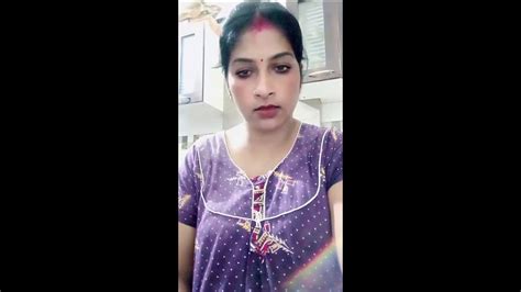 desi bhabhi showing pussy|Naughty Indian bhabhi showing her pussy in video call